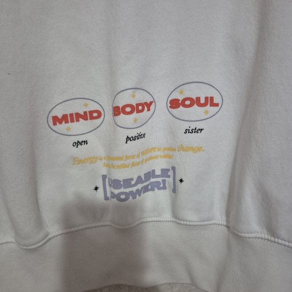 Nike White Womens Club  Sweatshirt with Black Patch and Yellow Text..Size:M - Picture 8 of 12